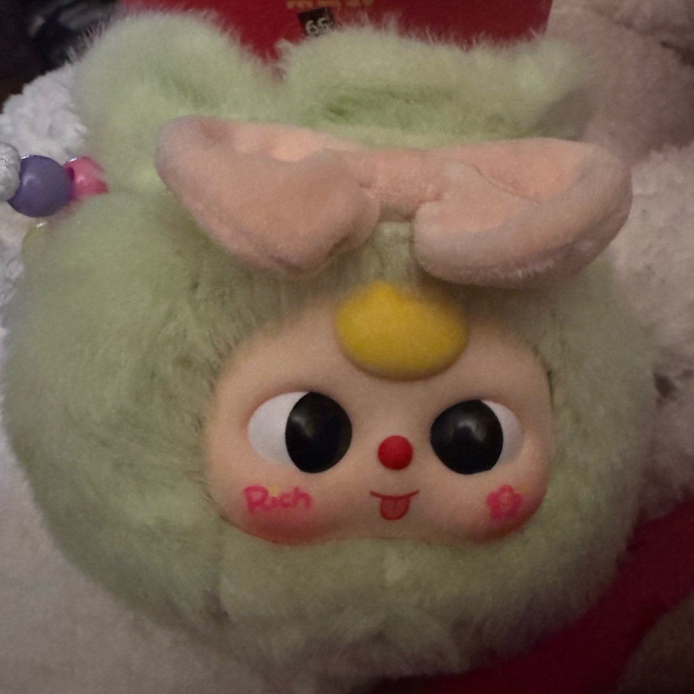 Super cute boba eyes green bag! New and unused. Shipped with box.